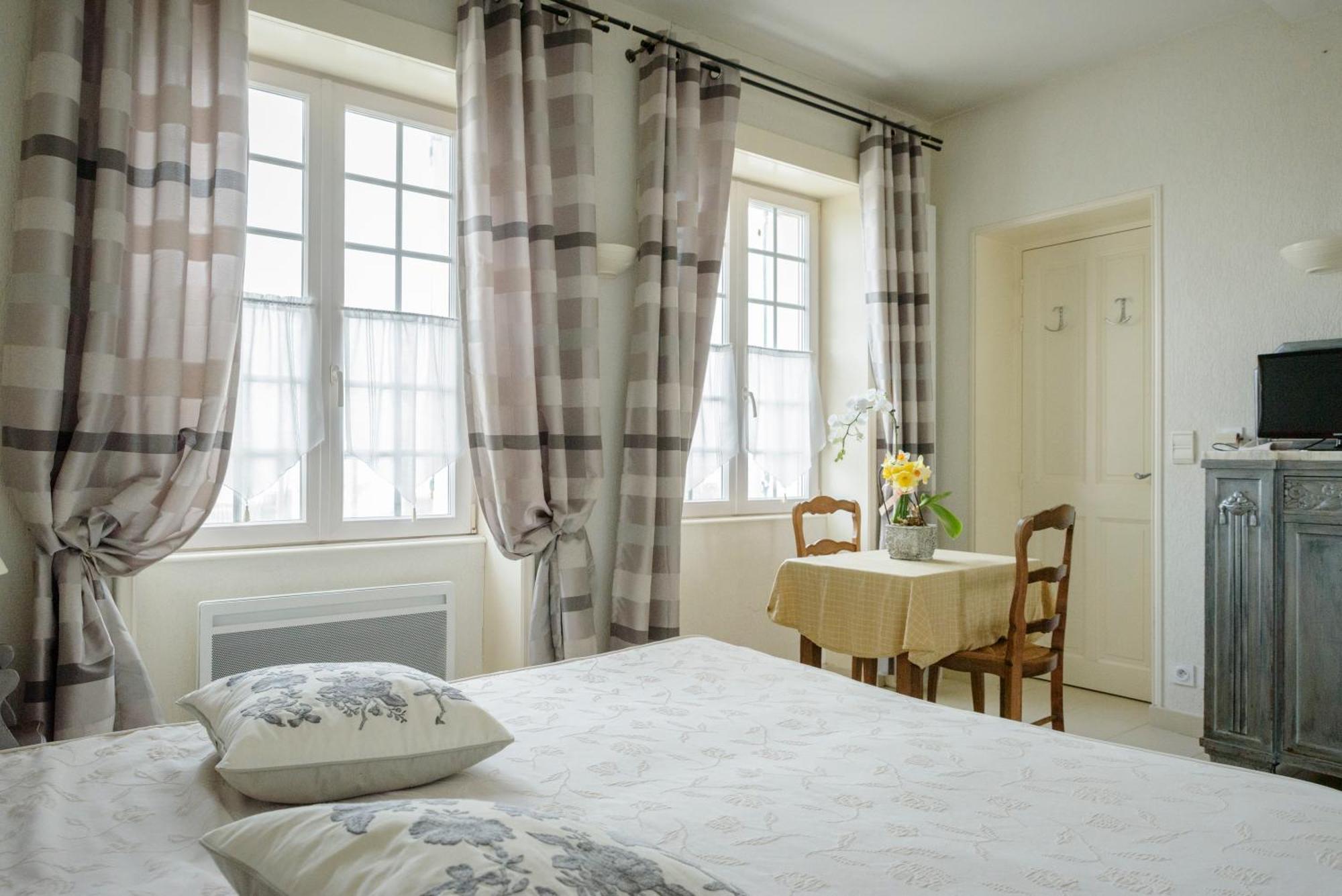 Maison Studios & Appartements Les 4 Vents Luc-sur-Mer Ngoại thất bức ảnh