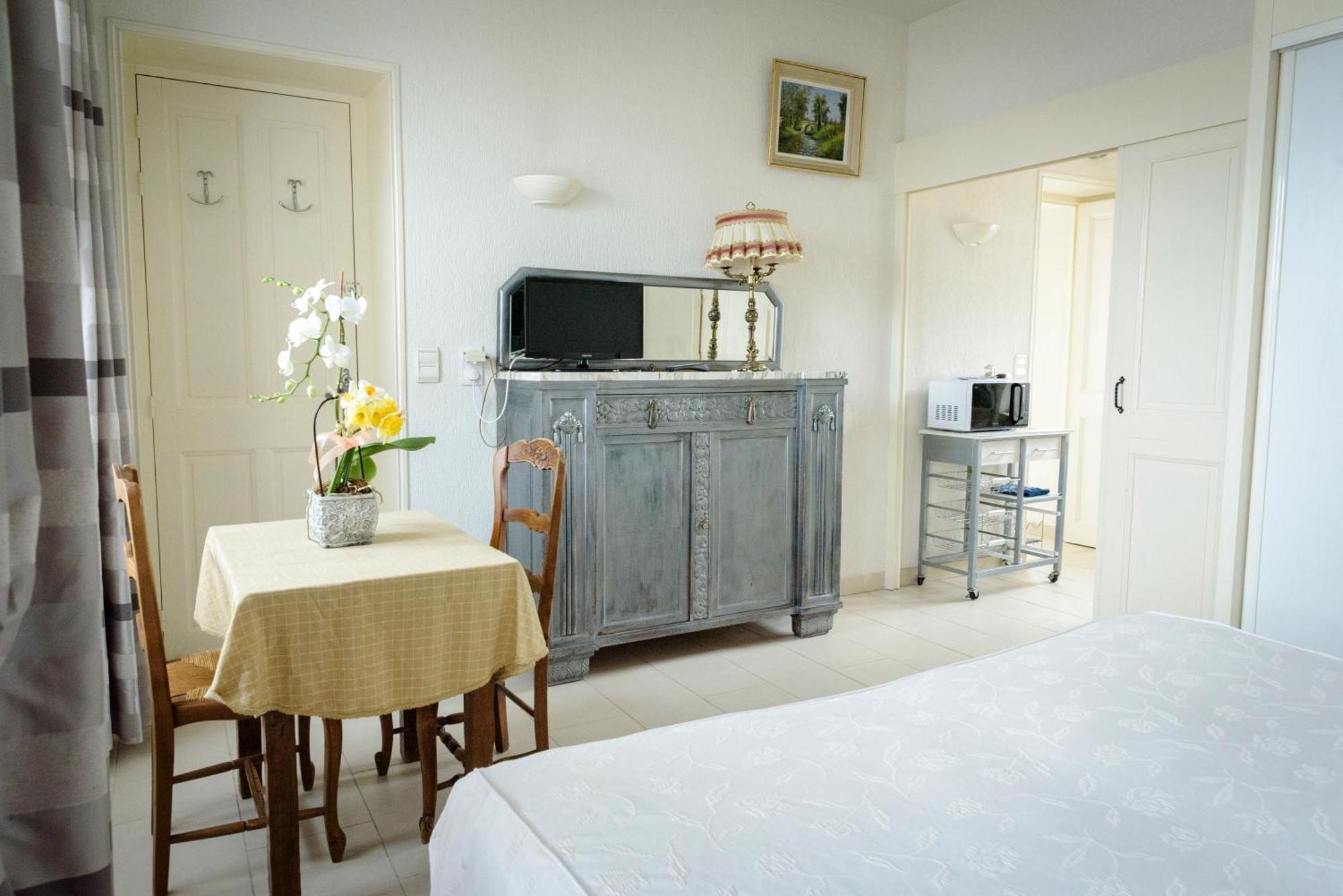 Maison Studios & Appartements Les 4 Vents Luc-sur-Mer Ngoại thất bức ảnh